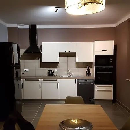 Le De La Gravette Apartment *