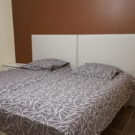 Apartment Le De La Gravette